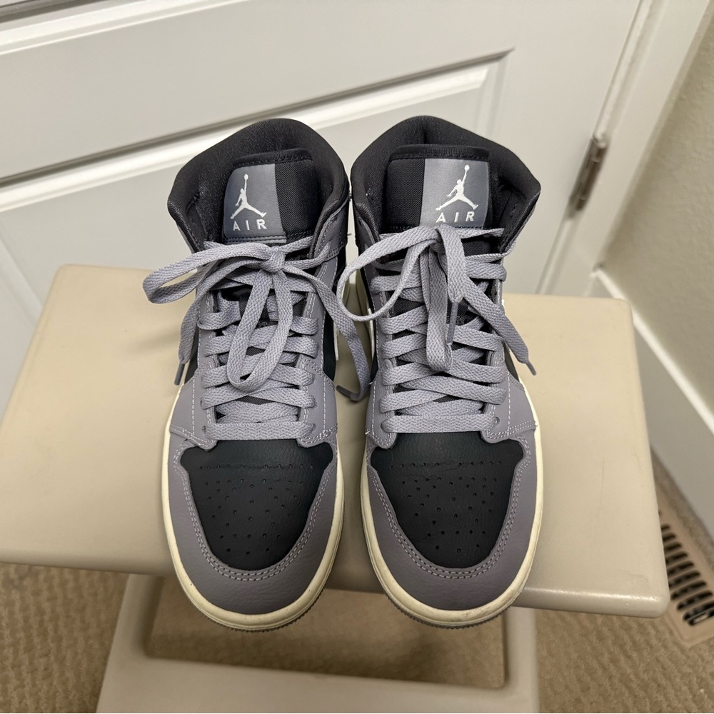 Nike Air Jordan 1 Mid - cement gray - size 6.5 - Picture 7 of 10